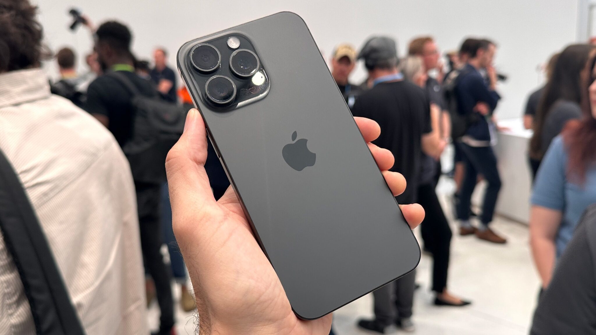 Pesë arsyet pse duhet ta blini modelin iPhone 15 Pro Max