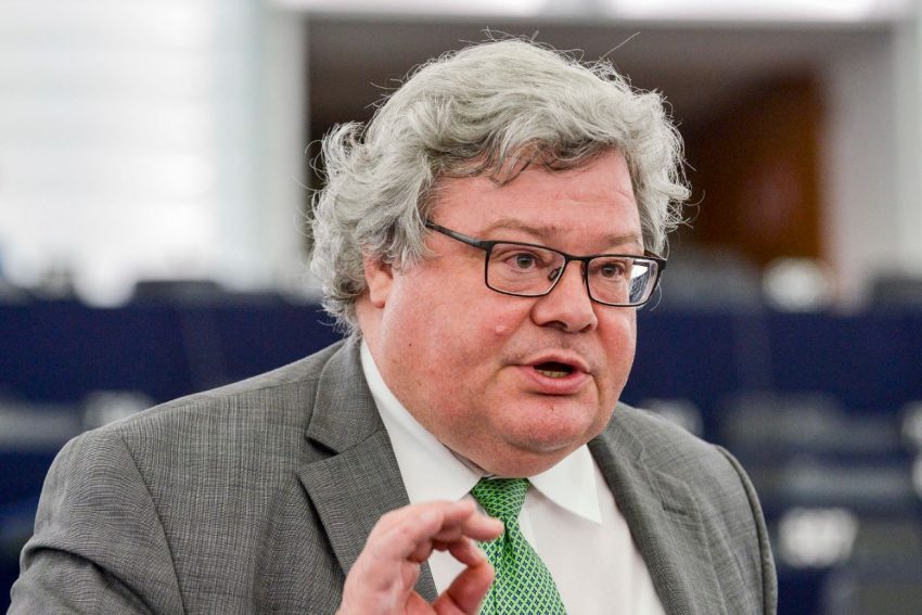 Deputeti i PE-së i drejtohet Borrellit: Lëri paragjykimet anti-Kosovës që ngjasojnë si ato të Spanjës