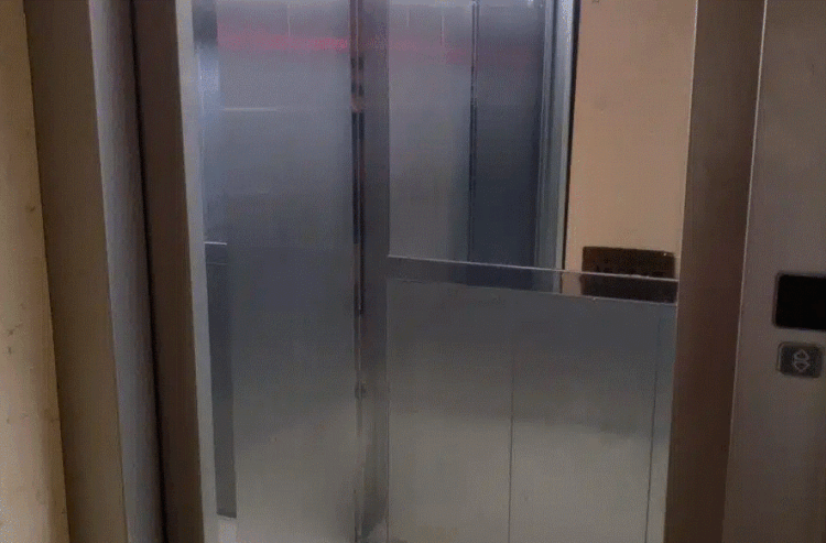 Lëndohen rëndë dy persona në Gjakovë, shkak ashensori