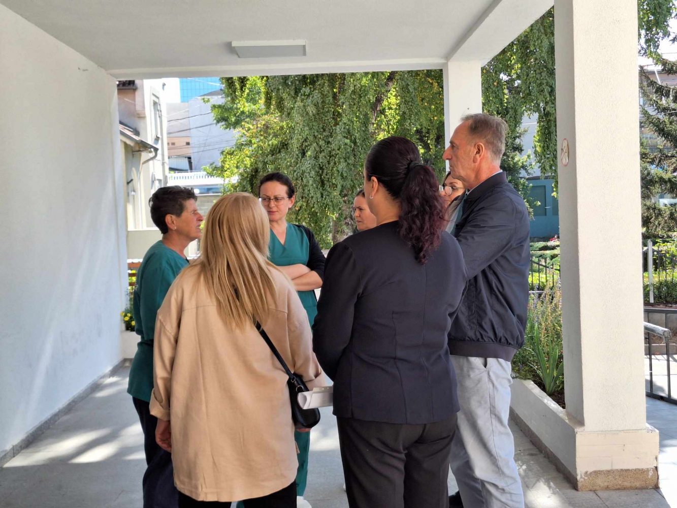 Protestojnë punëtorët teknikë të QKMF-së në Prishtinë