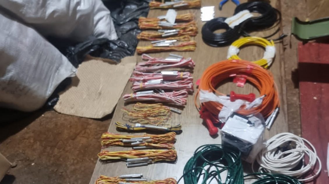 Policia jep detaje pas bastisjes në shtatë lokacione në veri