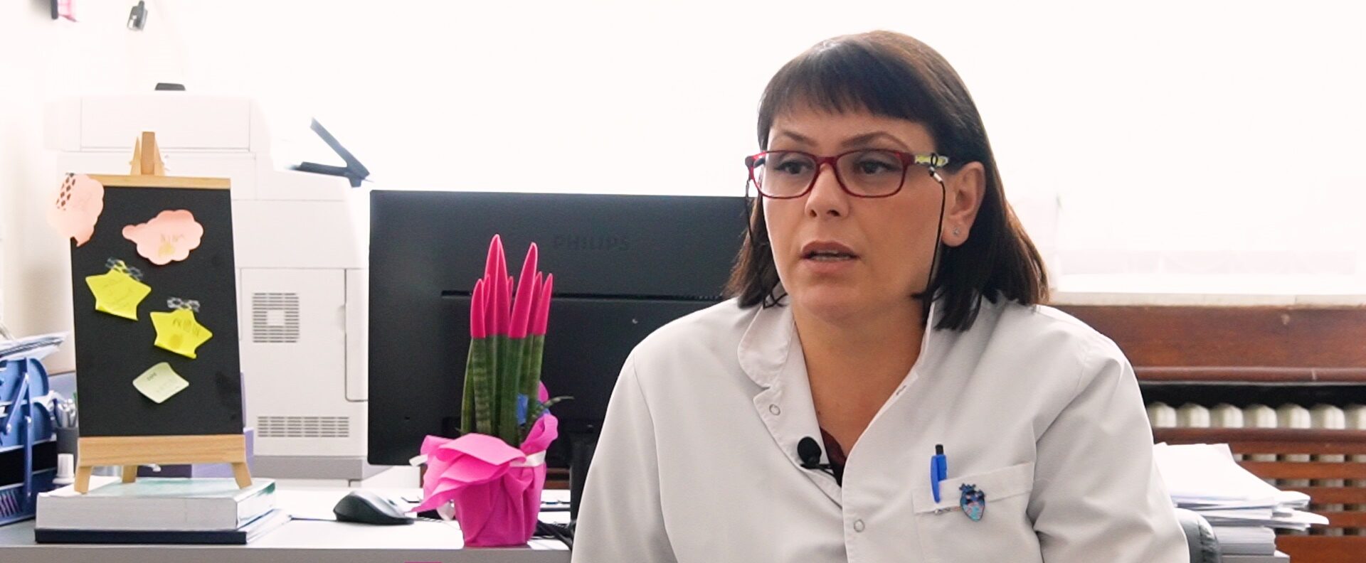 Foshnja që lindi në banesë dhe vdiq në QKUK, flet drejtoresha e Neonatologjisë