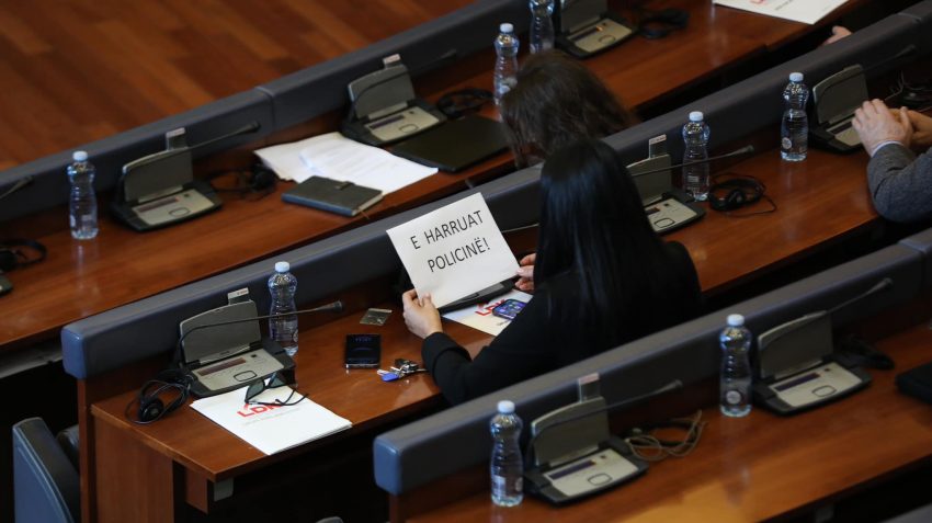 Krasniqi: Mazhoranca shpërfilli nevojën për mbështetjen financiare të merituar të Policisë