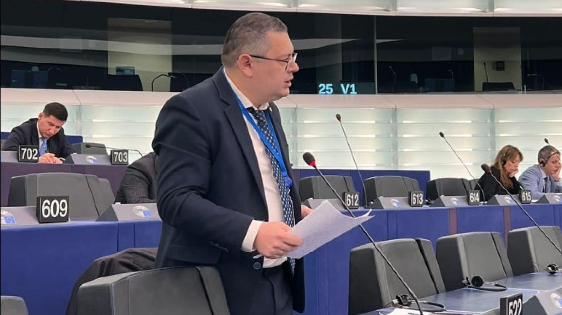 Deputeti ukrainas në Këshillin e Evropës : Situata në Kosovë është vërtet shqetësuese