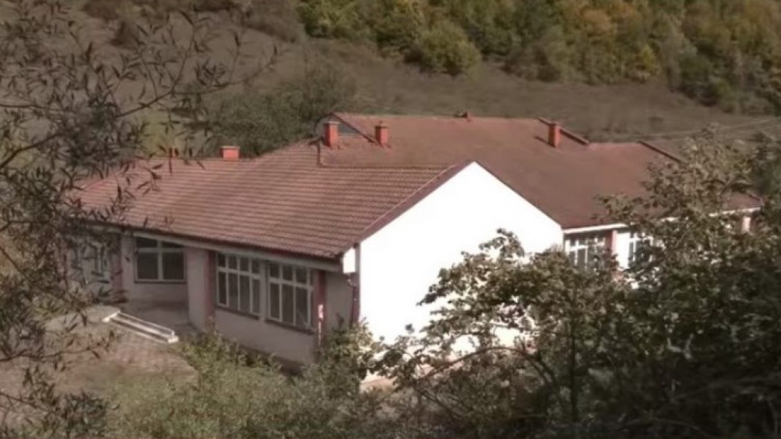 Fshatrat e Podujevës me pak banorë, mbyllen shkollat e transferohen nxënësit
