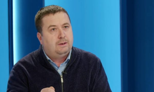 Latifi: Vetëm në Kosovë dhe Kroaci e shohim si gjë të mirë shpërbërjen e Jugosllavisë, kush janë 5% e kosovarëve jugonostalgjikë?
