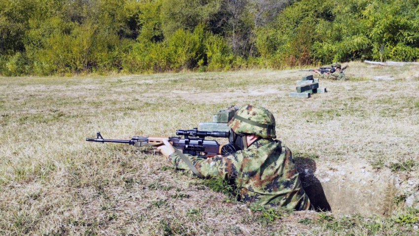 Serbia po i kryen stërvitje rezervistëve dhe policisë ushtarake