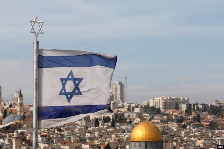 Publikohen pamjet kur izraelitët ua shkatërrojnë anijen militantëve të Hamasit
