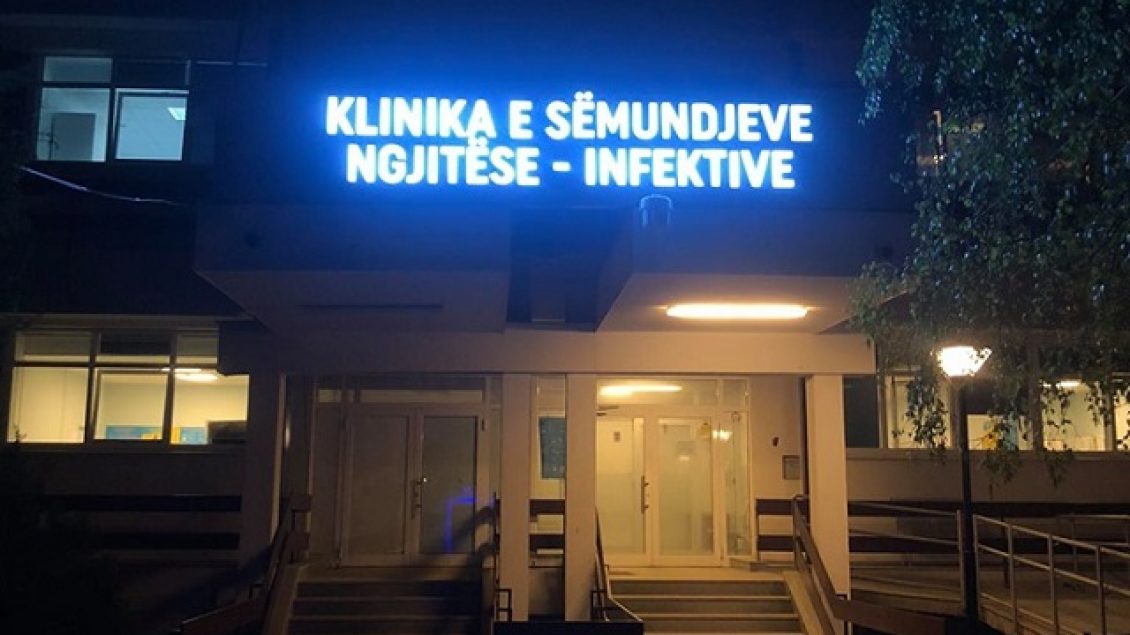 Nga 30 të helmuarit në Malishevë, 10 prej tyre me simptoma të rënda – po trajtohen në QKUK