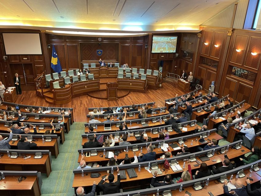 Vazhdon seanca plenare, në rend dite disa marrëveshje ndërkombëtare