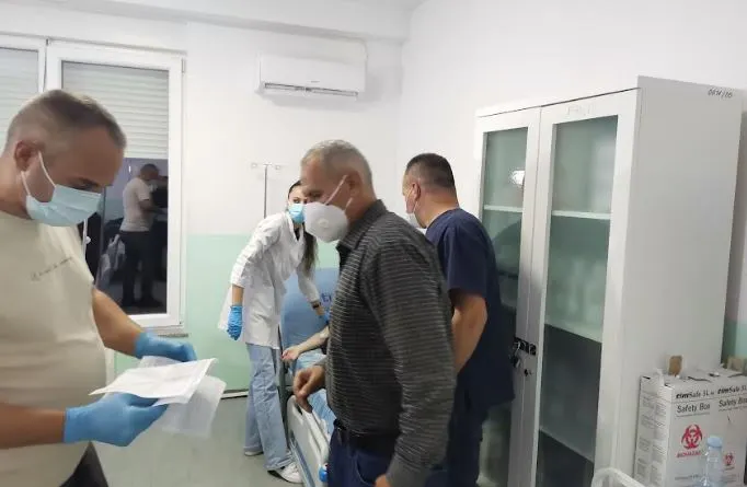 Rreth 30 persona dyshohet se janë helmuar nga ushqimi në Malishevë