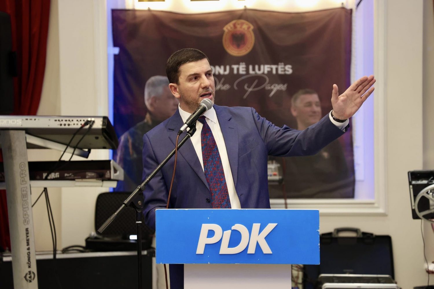 Krasniqi: PDK-ja po mobilizohet për ta rikthyer shtetin në binarët e sigurt të zhvillimit e integrimit