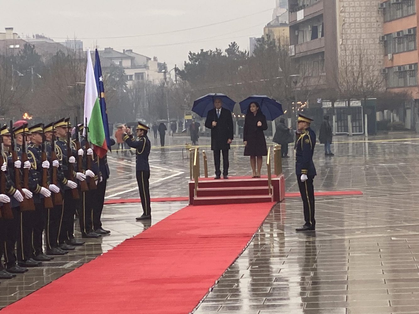 Osmani e pret me ceremoni shtetërore homologun bullgar, Rumen Radev