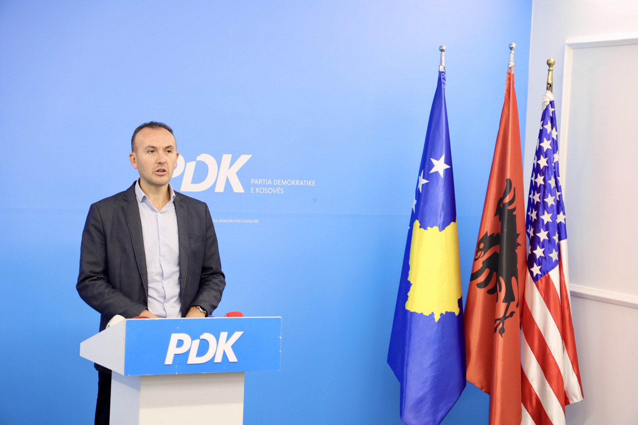 PDK: Për katër vjet qeverisje, mbi 10 miliardë euro buxhet, Qeveria Kurti pa asnjë projekt të madh për Kosovën