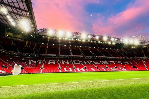 Ndeshjet tejet interesante sot në Ligën Angleze, derbi në “Old Trafford”