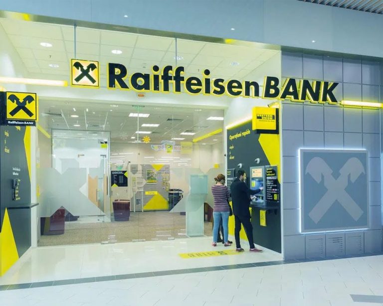 ‘Raiffeisen Bank’ në listën e zezë anti-ruse si “sponsor ndërkombëtar i luftës”