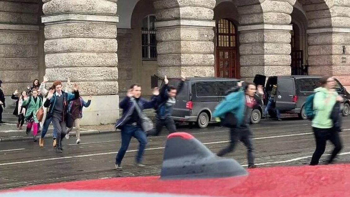 Të shtëna armësh në një universitet në qendër të Pragës – raportohet për të vdekur dhe të plagosur