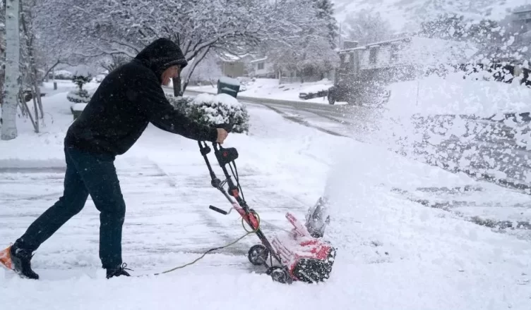 SHBA përfshihet nga moti i keq, 50 viktima deri më tani