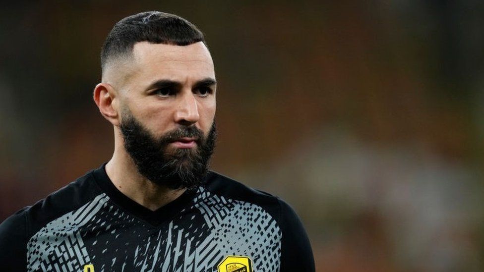 Benzema padit ministrin francez për akuzat në lidhje me grupin Vëllazëria Myslimane