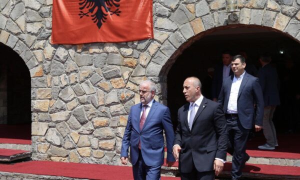 Zgjedhja e Talat Xhaferit kryeministër, Haradinaj: Lajmi më i mirë për të ardhmen e shqiptarëve