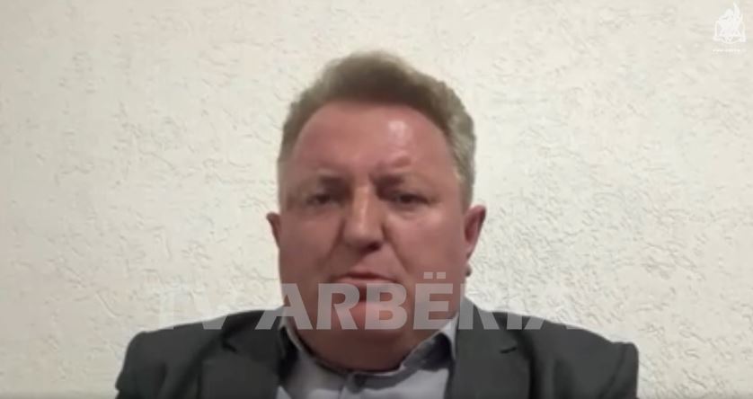 Hisen Berisha: “Albin Kurti i njëjtë si Aleksandër Vuçiq, po tenton t’i manipulojë zgjedhjet, duhet me e ndalë”