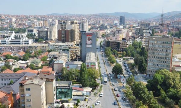 Raporti i KE: Tirana, një nga qytetet më të këqija për të jetuar, po Prishtina?