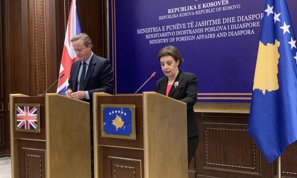 Gërvalla falënderon Britaninë: Reagoi pas sulmit të 24 shtatorit dhe dërgoi trupa shtesë