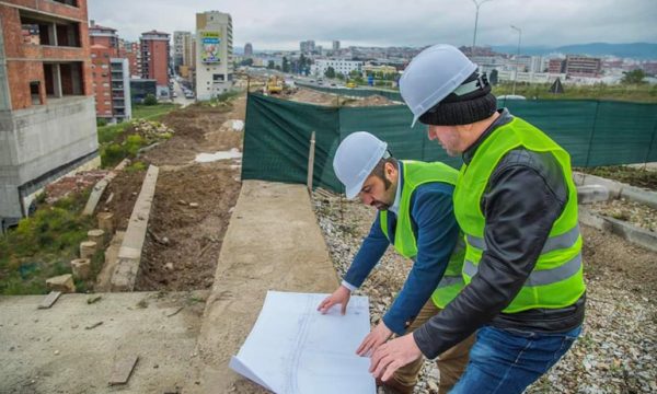 Ankohet Xhaferi: Qeveria po na bllokon, nuk presim më ndihma