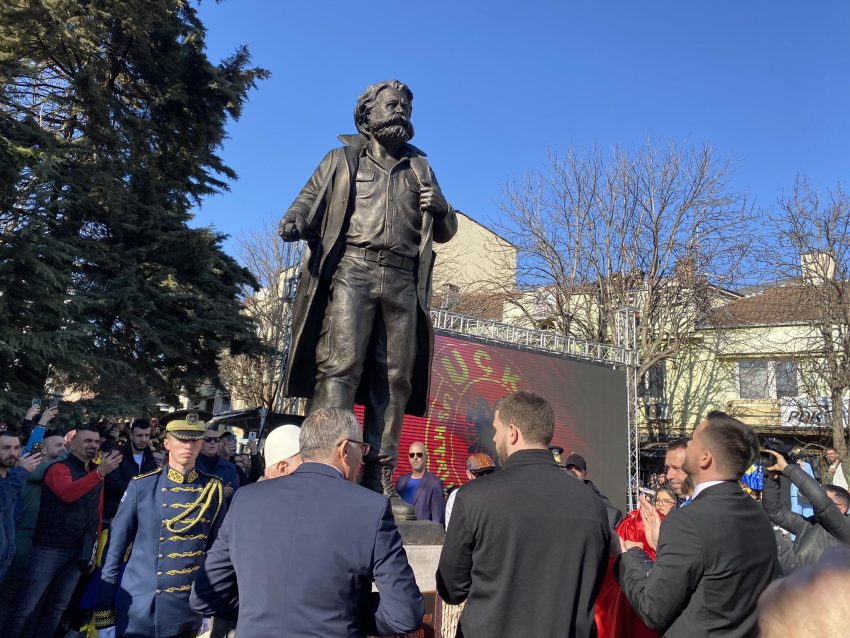 Zbulohet shtatorja e Komandantit Legjendar Adem Jashari