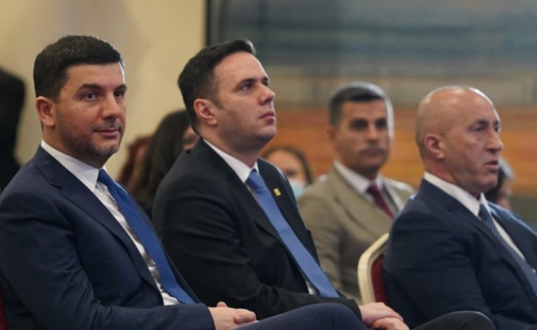 Përgatitjet e opozitës për zgjedhje: PDK-ja kandidatin për kryeministër, LDK-ja programin, AAK-ja koalicionin