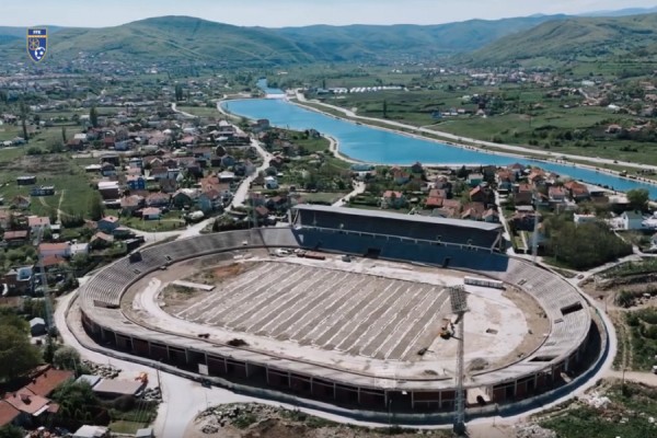 Rinovimi i Stadiumit Olimpik “Adem Jashari”, punët po zhvillohen me intensitet të lartë (VIDEO)