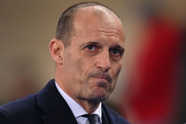 ​Allegri e thumbon Juventusin