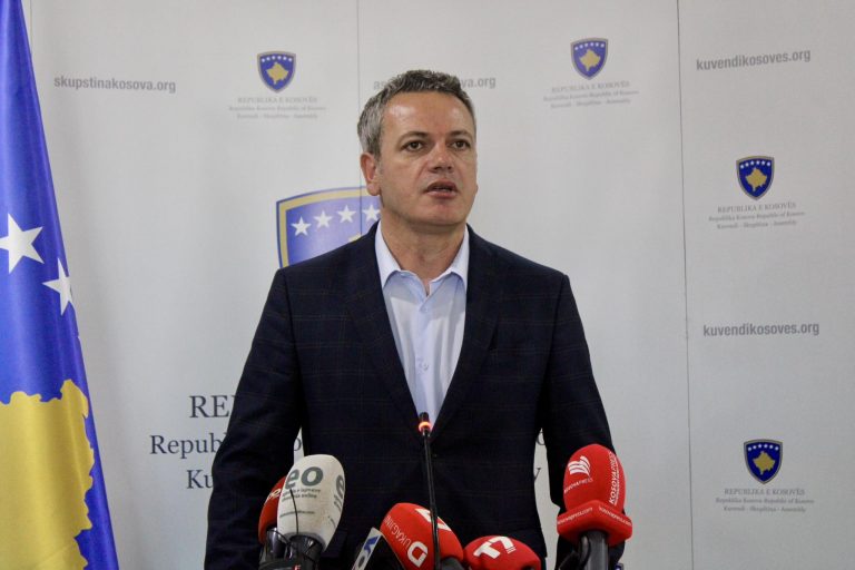 Gashi: Është për të ardhur keq niveli i dobët i kësaj shumice parlamentare