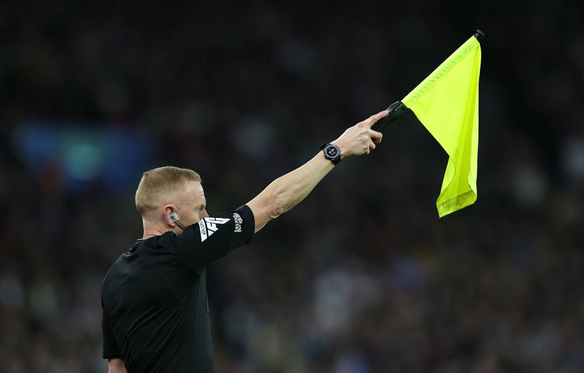 Zyrtare: Klubet e Premier League miratojnë futjen e teknologjisë gjysmë të automatizuar ‘offside’