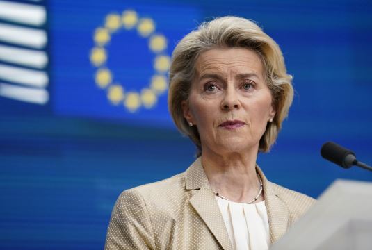 Sulmi ndaj Trump, Von der Leyen: Thellësisht e tronditur, dhuna politike nuk ka vend në demokraci