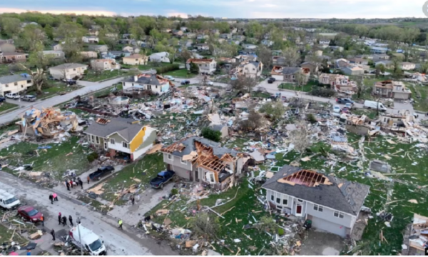 Tornadot godasin SHBA-në, shkaktojnë dëme të mëdha