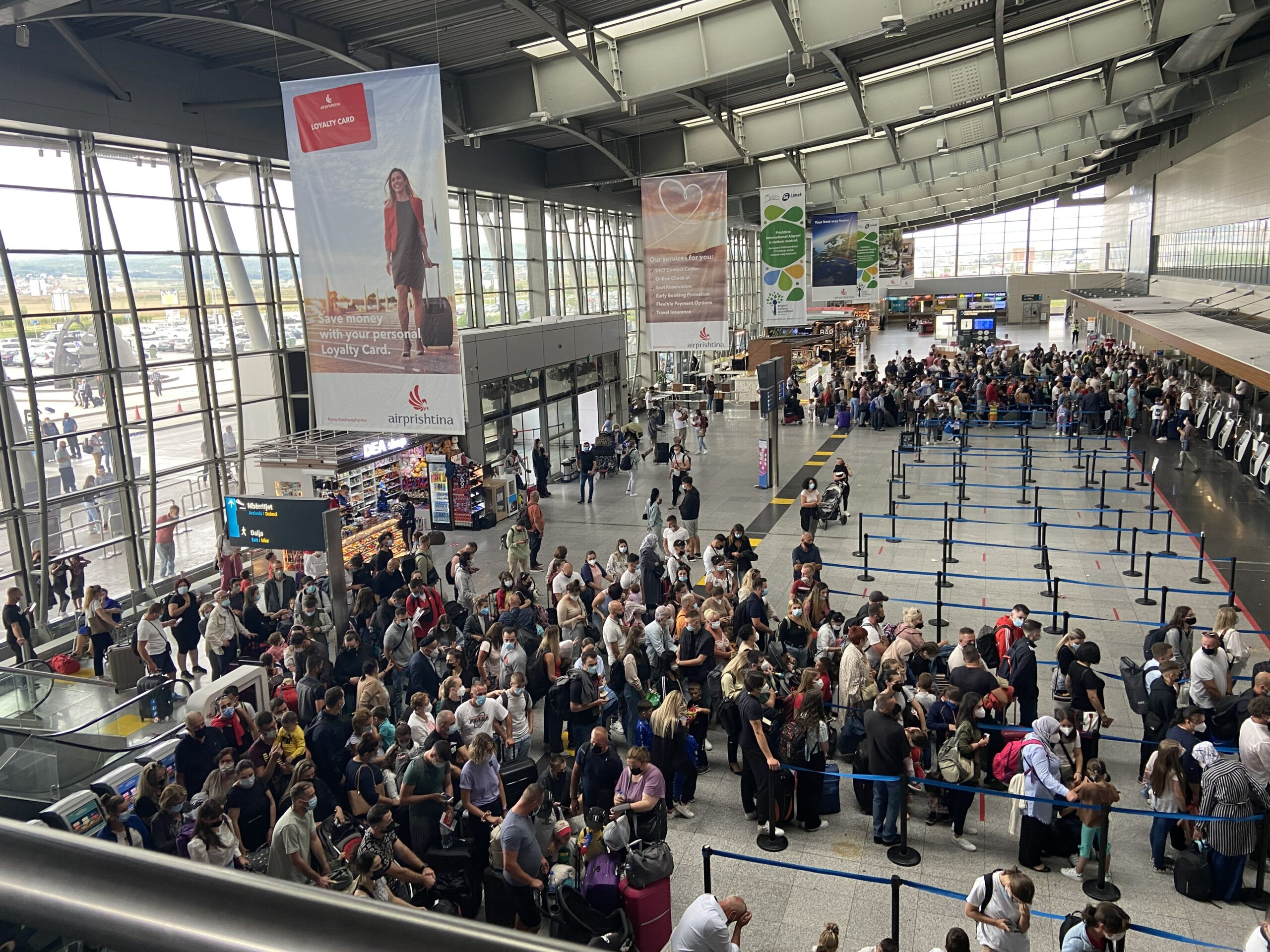 Alarmi për bombë në Aeroportin e Prishtinës, Policia jep detaje për Arbëria TV