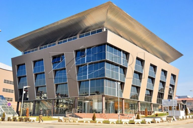 Hapet programi për financim të studentëve të nivelit master të Kosovës në ShBA