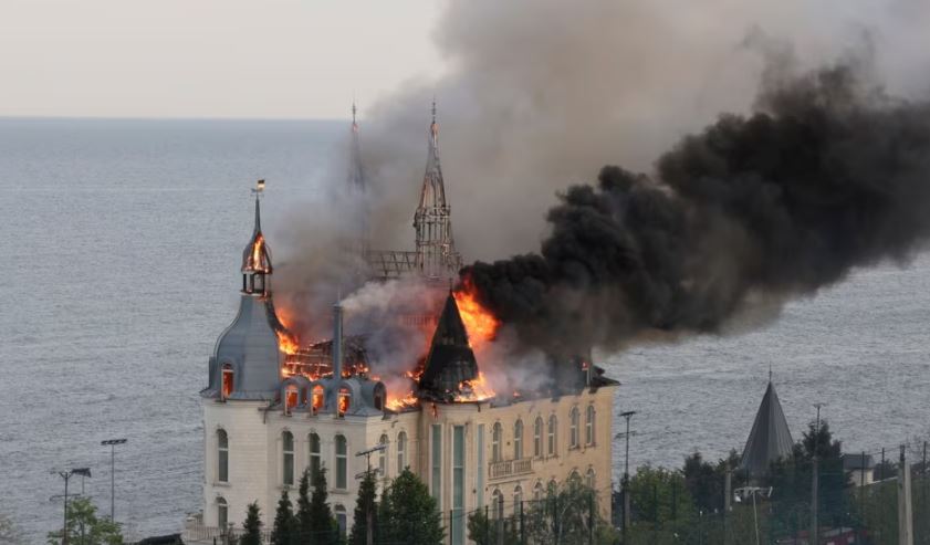 Pesë persona të vrarë nga sulmi rus në Odesa