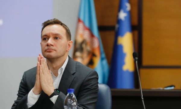 Alban Zogaj: Bllokimi i projekteve nga Qeveria ndërlidhet me zgjedhjet lokale të tetorit