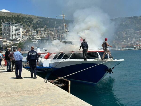 Trageti në Sarandë përfshihet nga flakët, dëmi me vlerë mbi 300 mijë euro