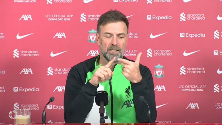 “Orari është totalisht i çmendur, kjo që na bëjnë është krim” – Klopp shpërthen ndaj transmetuesve televiziv