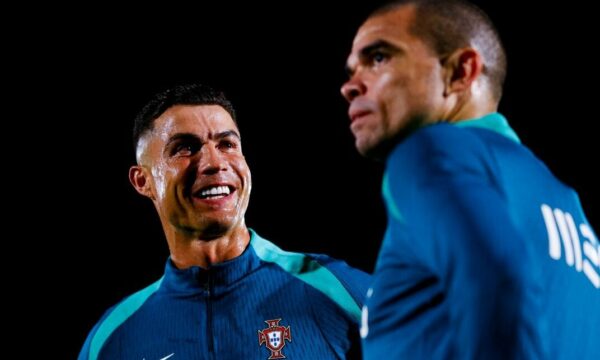 Trajneri i Portugalisë: Askush nuk mund të na japë atë që na ofron Ronaldo