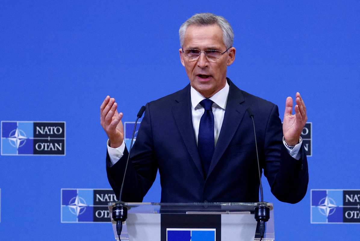 Stoltenberg: Vendet të vendosin vetë nëse mund Ukraina t’i përdorë armët me rreze të gjatë në Rusi