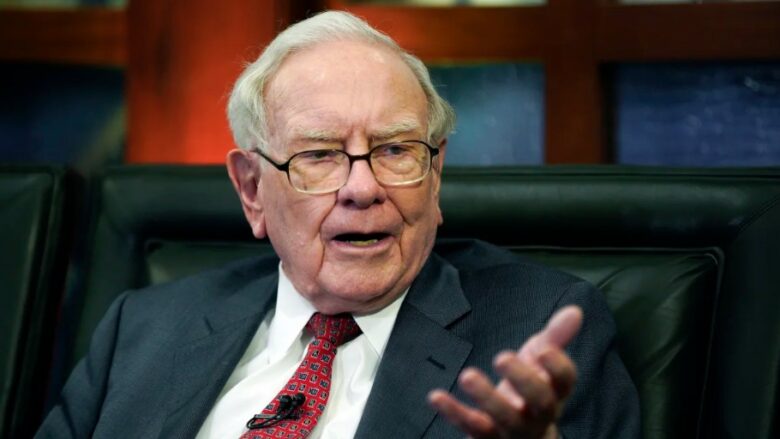 Warren Buffett bën ‘një ndryshim të testamentit’ – ja se si do të shpenzohen rreth 130 miliardë dollarët, pas vdekjes së tij