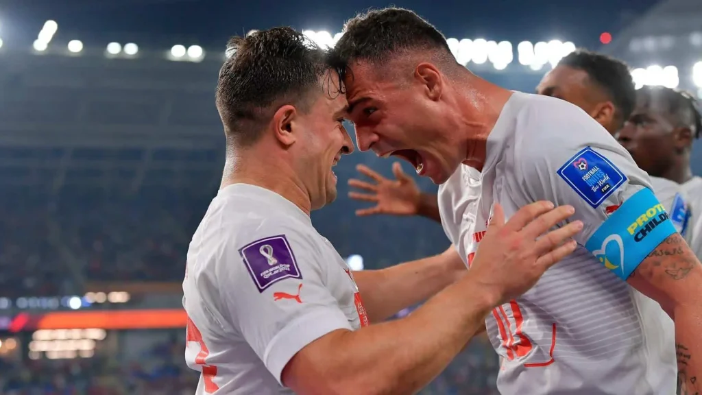 Granit Xhaka dhe Xherdan Shaqiri startojnë nga minuta e parë ndaj Skocisë