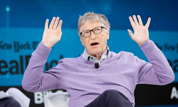 Dy pyetje e Bill Gates për t’i zgjidhur më lehtë problemet