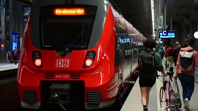 Gjermani– Kompania hekurudhore “Deutsche Bahn” shkurton mijëra vende pune