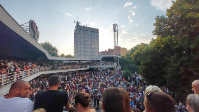 Kokëdhimbje për Vuçiqin dhe Scholzin – nisin protestat kundër minierës së litiumit në Serbi