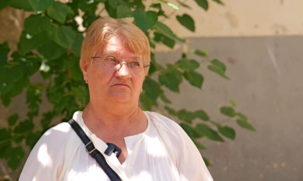 Nëna i bën thirrje Faton Hajrizit: Nëse sado pak na e ki hatrin, dorëzoju drejtësisë